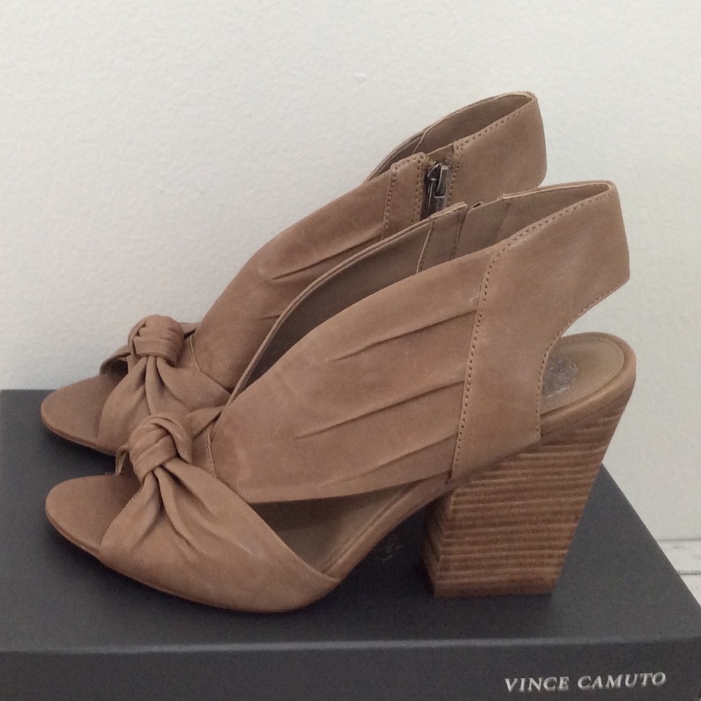**SOLD**Brown Leather Tan Nude Chunky Heels Sandal - Picture 3 of 5